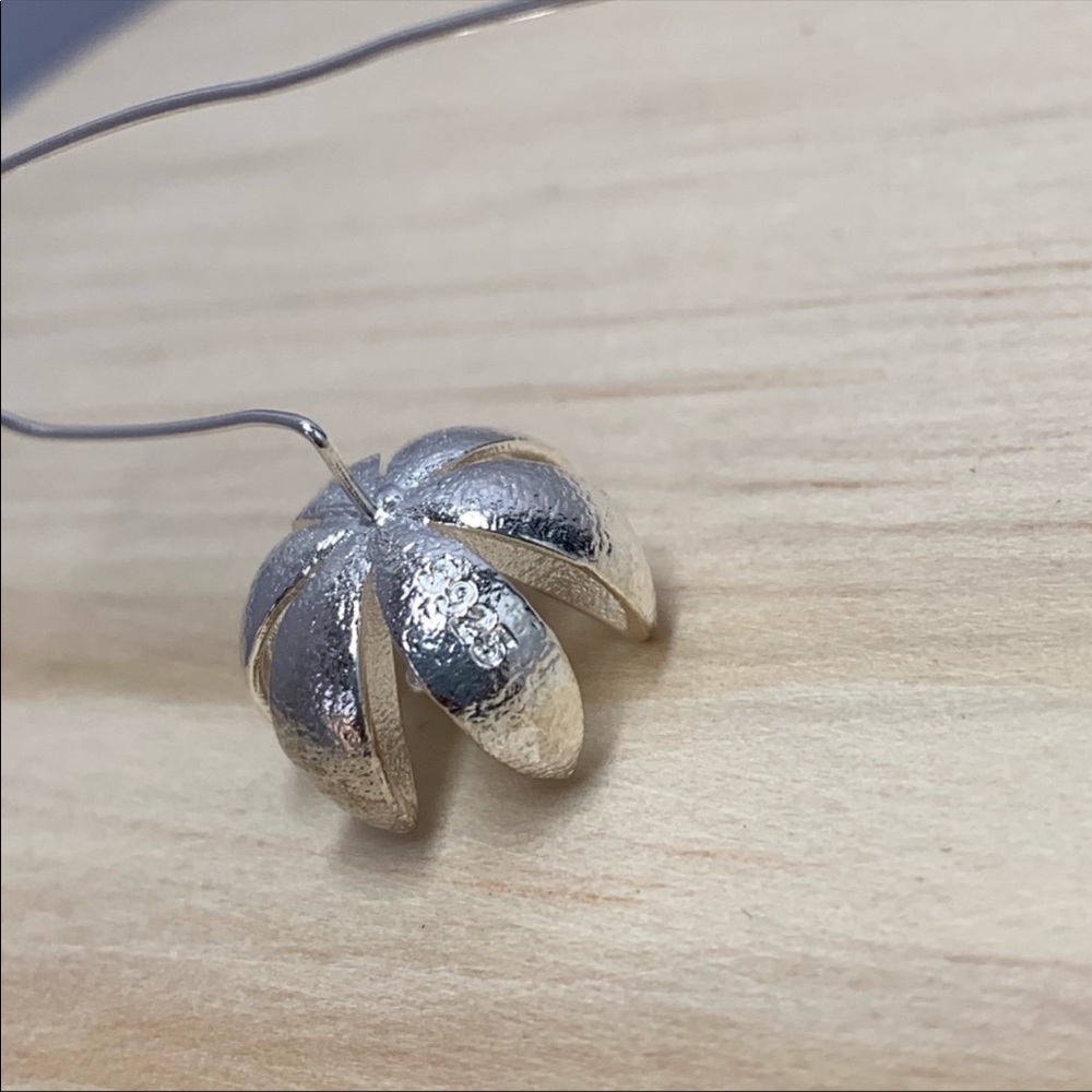 Handmade Sterling Silver 925 Flower Earrings - Picture 5 of 5